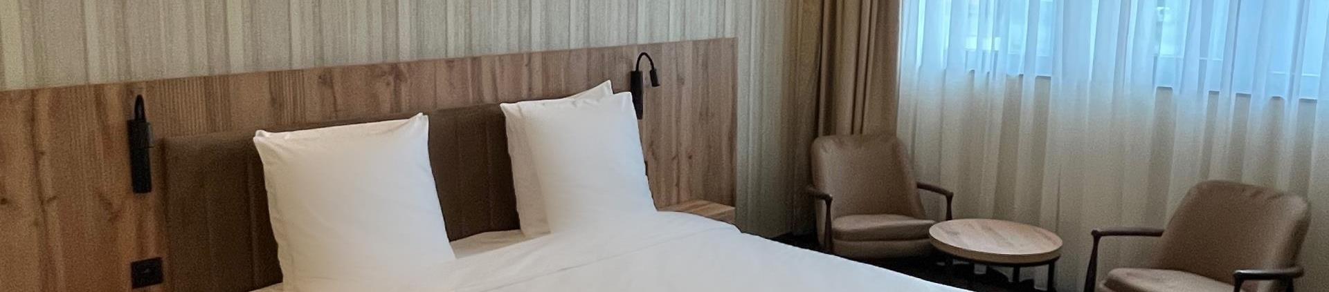 Hotel le 830 