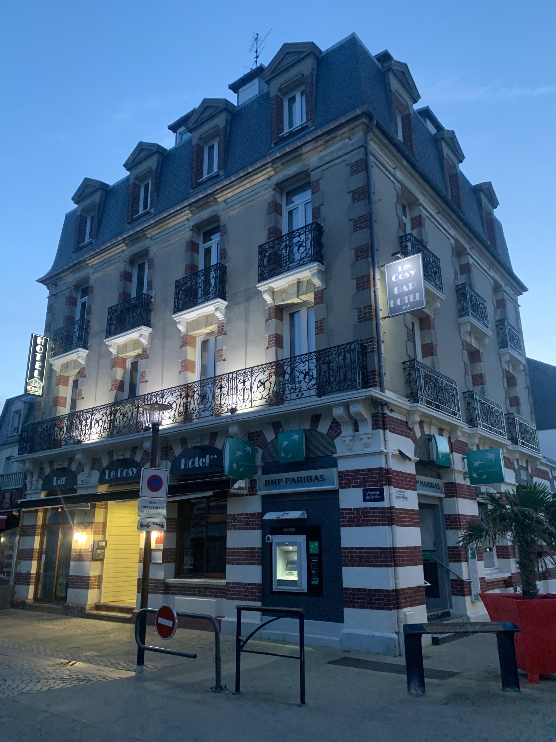 Hôtel Le Cosy Riva Bella