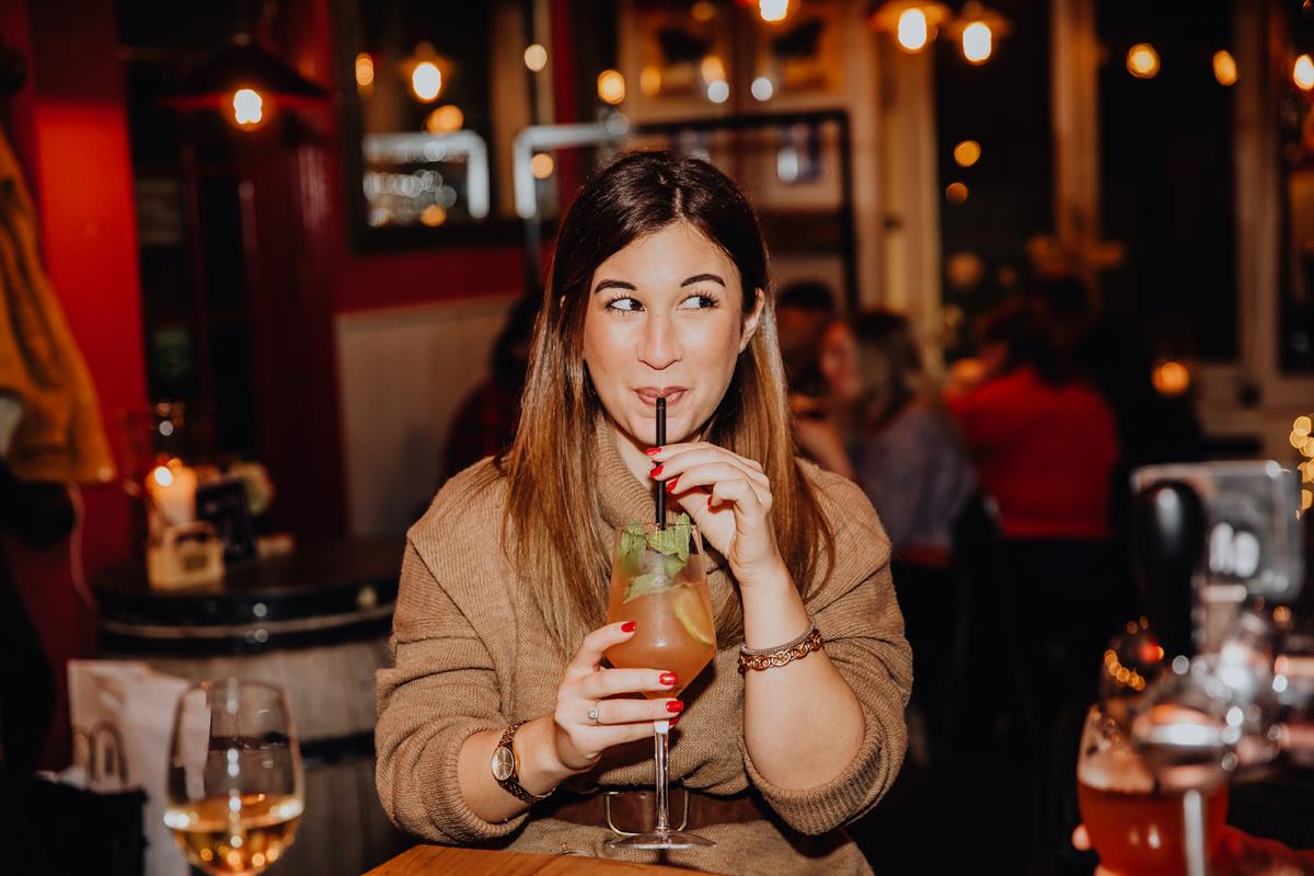 Bar Rose Red Cordoeanier Brugge