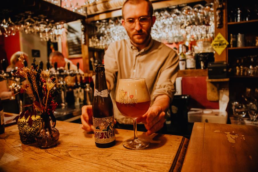 Bar Rose Red Cordoeanier Brugge