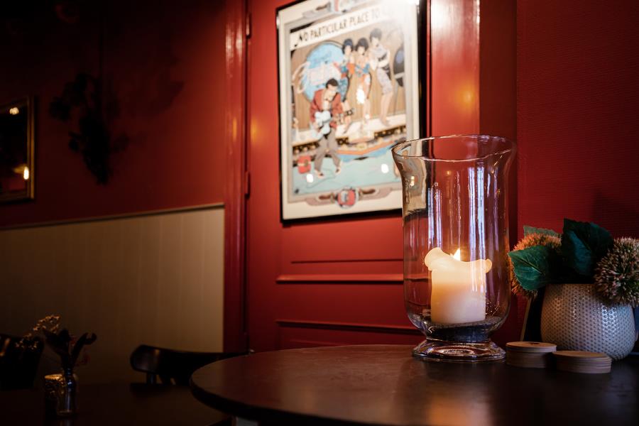 Bar Rose Red Cordoeanier Brugge