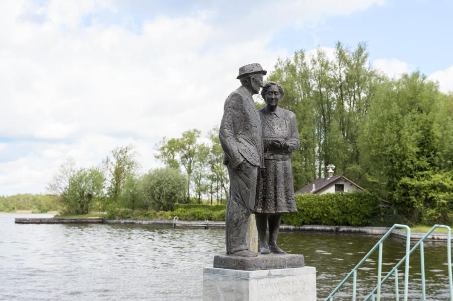 Rien Van den Broeke Village - Lake view - Fishing from your terrace